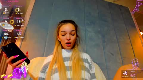 sassyt33n online show from 11/18/25, 10:09