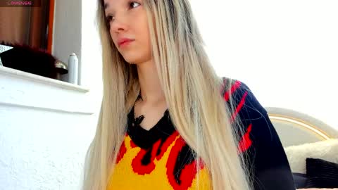 Snapshot of sassyt33n chatting on 04/08/26, 07:52 sassyt33n online show from 04/08/26, 07:52