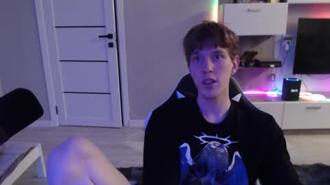 Snapshot of sat1sfaction chatting on 03/21/26, 06:00 Kristof online show from 03/21/26, 06:00