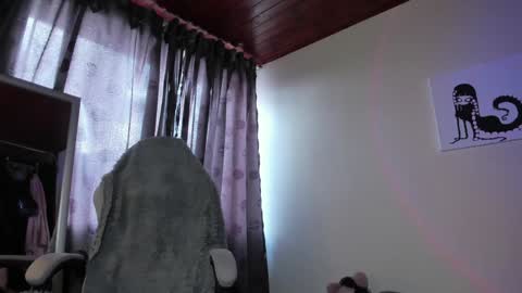    im expecting 300 thumbs up on my altar online show from 01/28/25, 09:50