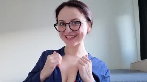 Snapshot of satin_sin chatting on 04/07/26, 05:13 Lori online show from 04/07/26, 05:13