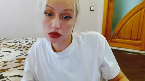 Satinqueen90 online show from 09/10/25, 11:10