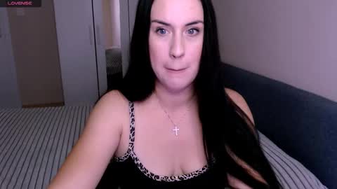 Snapshot of satisfaction__ chatting on 10/24/25, 07:27 satisfaction__ online show from 10/24/25, 07:27