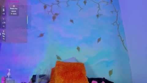 Snapshot of saturno_stone chatting on 10/31/25, 07:09 Saturnooo online show from 10/31/25, 07:09