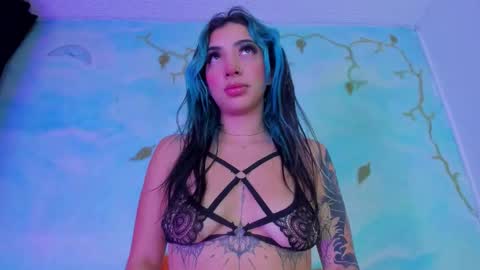 Snapshot of saturno_stone chatting on 11/12/25, 08:15 Saturnooo online show from 11/12/25, 08:15