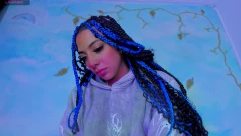 Snapshot of saturno_stone chatting on 12/22/25, 06:43 Saturnooo online show from 12/22/25, 06:43