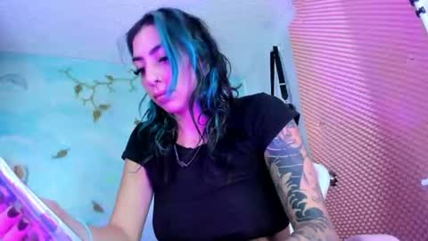 Snapshot of saturno_stone chatting on 06/16/26, 04:59 Saturnooo online show from 06/16/26, 04:59