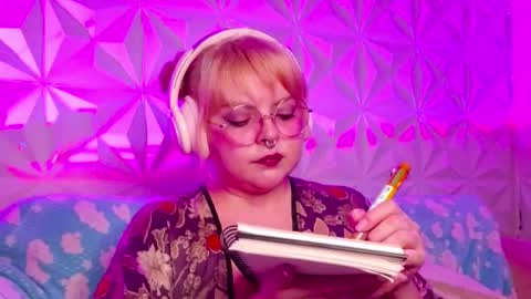 Gina George online show from 09/29/25, 12:38