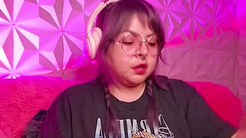 Gina George online show from 10/24/25, 11:12