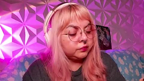Snapshot of satyn_doll chatting on 04/21/26, 01:53 Gina George online show from 04/21/26, 01:53