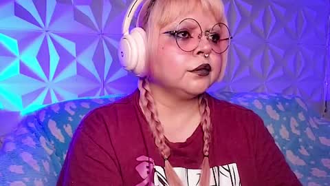 Snapshot of satyn_doll chatting on 05/01/26, 11:31 Gina George online show from 05/01/26, 11:31
