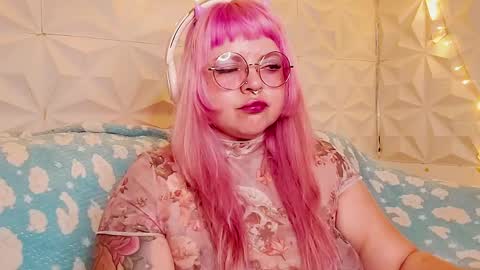 Snapshot of satyn_doll chatting on 05/24/26, 02:49 Gina George online show from 05/24/26, 02:49