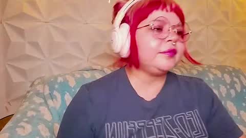 Snapshot of satyn_doll chatting on 06/19/26, 11:19 Gina George online show from 06/19/26, 11:19