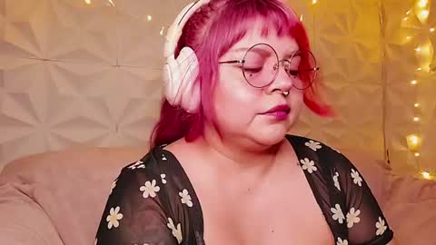 Snapshot of satyn_doll chatting on 07/19/26, 12:25 Gina George online show from 07/19/26, 12:25
