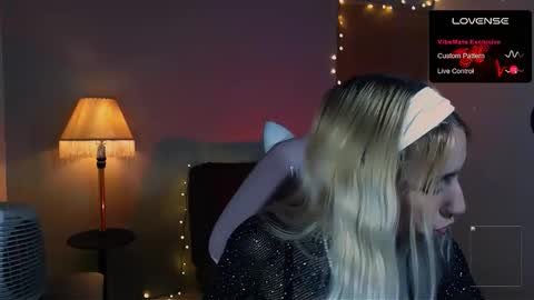 I AM JENN  online show from 01/12/25, 01:53