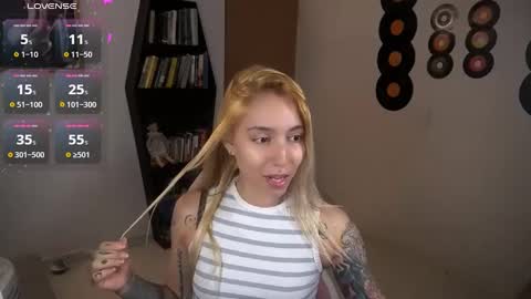 I AM JENN  online show from 09/16/25, 04:46