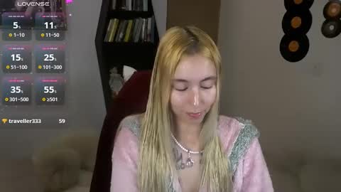 I AM JENN  online show from 09/28/25, 01:44