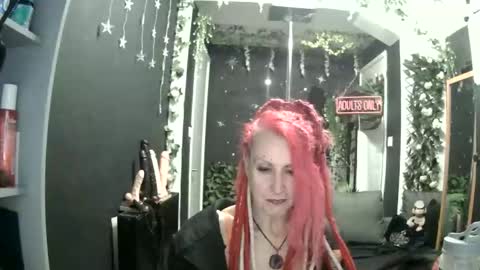 SaucySky online show from 04/15/26, 09:37