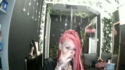 Snapshot of saucysky chatting on 05/31/26, 07:59 SaucySky online show from 05/31/26, 07:59