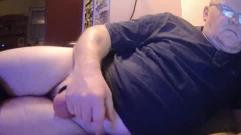 Snapshot of saugeil123 chatting on 02/22/25, 09:37 saugeil123 online show from 02/22/25, 09:37