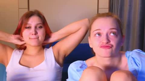 LUNA and ANNA    online show from 12/09/24, 02:28