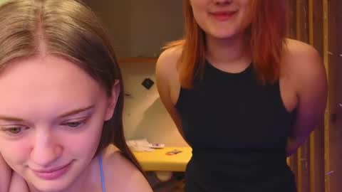LUNA and ANNA    online show from 01/10/25, 07:21