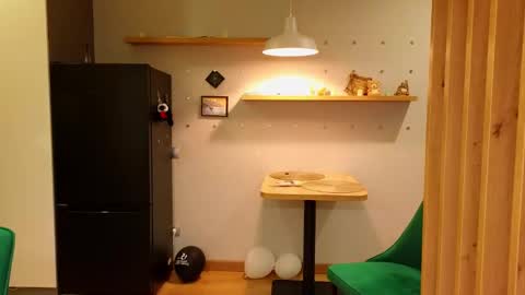 LUNA and ANNA    online show from 02/27/25, 04:53