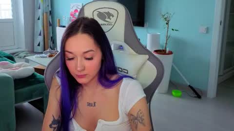 Snapshot of savage_lust_ chatting on 03/14/26, 03:45 Ariel online show from 03/14/26, 03:45