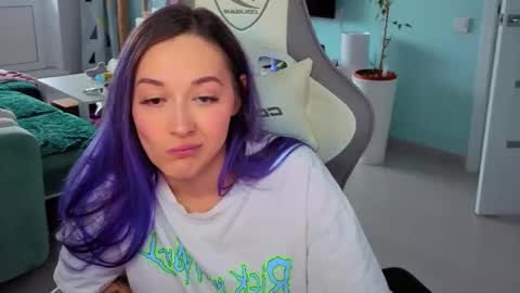 Snapshot of savage_lust_ chatting on 04/16/26, 04:46 Ariel online show from 04/16/26, 04:46