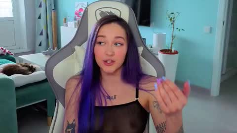 Snapshot of savage_lust_ chatting on 04/17/26, 03:53 Ariel online show from 04/17/26, 03:53