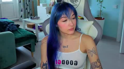 Snapshot of savage_lust_ chatting on 07/01/26, 03:30 Ariel online show from 07/01/26, 03:30