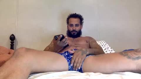 Snapshot of savagebullxxx chatting on 05/24/26, 02:16 savagebullxxx online show from 05/24/26, 02:16