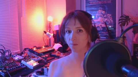 Snapshot of savagewaves chatting on 03/25/26, 02:28 savagewaves online show from 03/25/26, 02:28