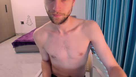 Snapshot of savak_hottie chatting on 02/02/26, 07:29 Savak Laakem online show from 02/02/26, 07:29