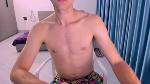 Snapshot of savak_hottie chatting on 05/01/26, 01:37 Savak Laakem online show from 05/01/26, 01:37
