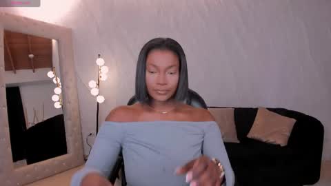 Snapshot of savannahstorm_ chatting on 07/19/26, 12:09 S a v a n n a h online show from 07/19/26, 12:09