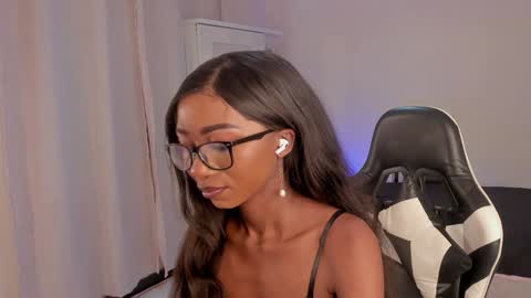 Savannahwildee online show from 12/19/24, 10:56