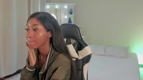 Savannahwildee online show from 03/01/25, 11:28