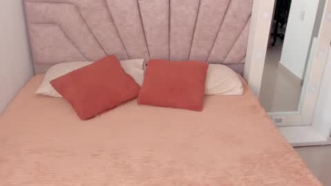 Snapshot of savannahwildee chatting on 02/20/26, 01:33 Savannahwildee online show from 02/20/26, 01:33