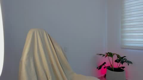 Savannahwildee online show from 06/26/26, 02:21