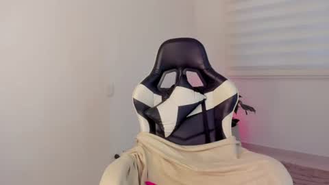 Savannahwildee online show from 06/30/26, 11:22