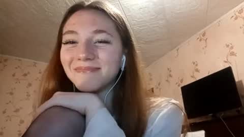 Snapshot of savannasotos chatting on 09/10/25, 04:29 Sophie online show from 09/10/25, 04:29