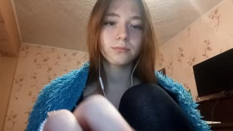 Snapshot of savannasotos chatting on 09/11/25, 03:23 Sophie online show from 09/11/25, 03:23