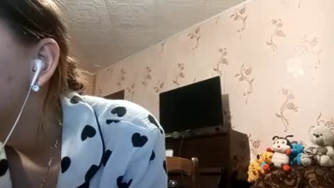 Snapshot of savannasotos chatting on 09/20/25, 01:12 Sophie online show from 09/20/25, 01:12