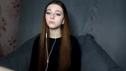 Snapshot of savannasotos chatting on 10/05/25, 03:32 Sophie online show from 10/05/25, 03:32