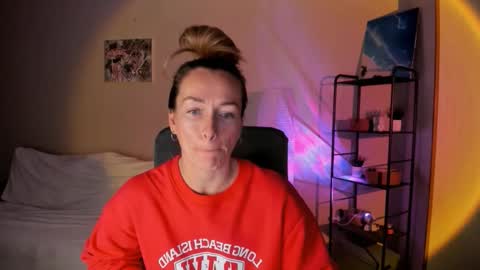 save the qween online show from 10/12/25, 08:57