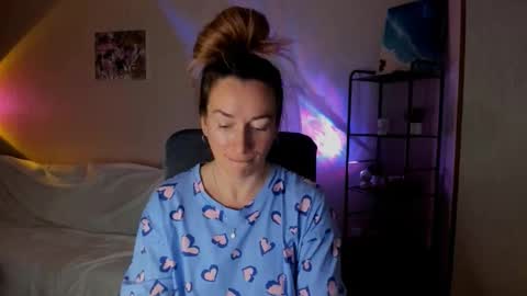 save the qween online show from 11/24/25, 08:36