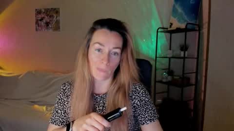 save the qween online show from 12/04/25, 07:50