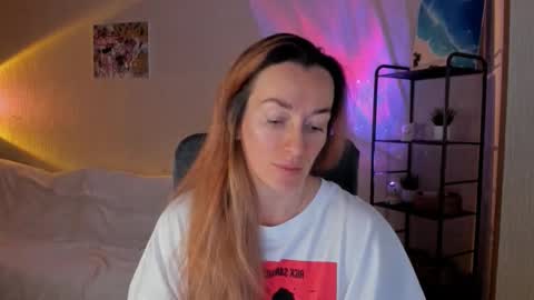 save the qween online show from 12/18/25, 07:14