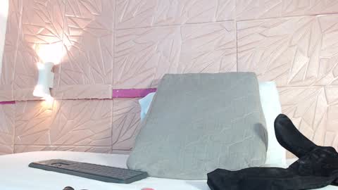 savory_pussy18 online show from 12/11/24, 01:49